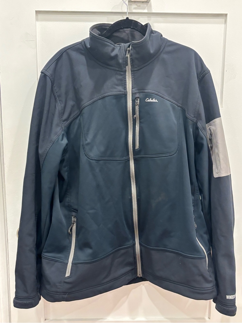 Cabela's Men's Dark Gray Windstopper Softshell Zip Jacket